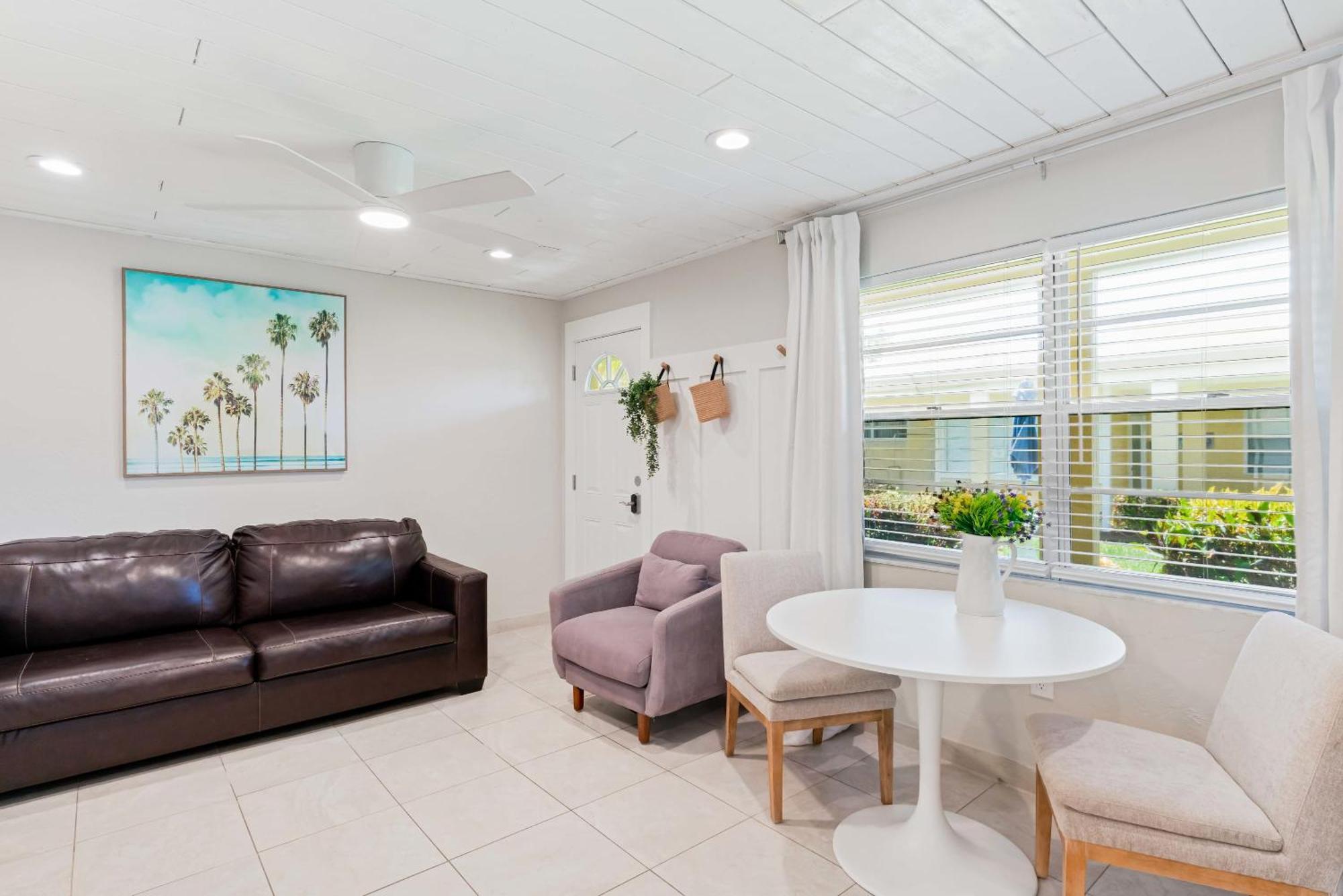 Beachside Retreat W Heated Pool セント・ピート・ビーチ エクステリア 写真