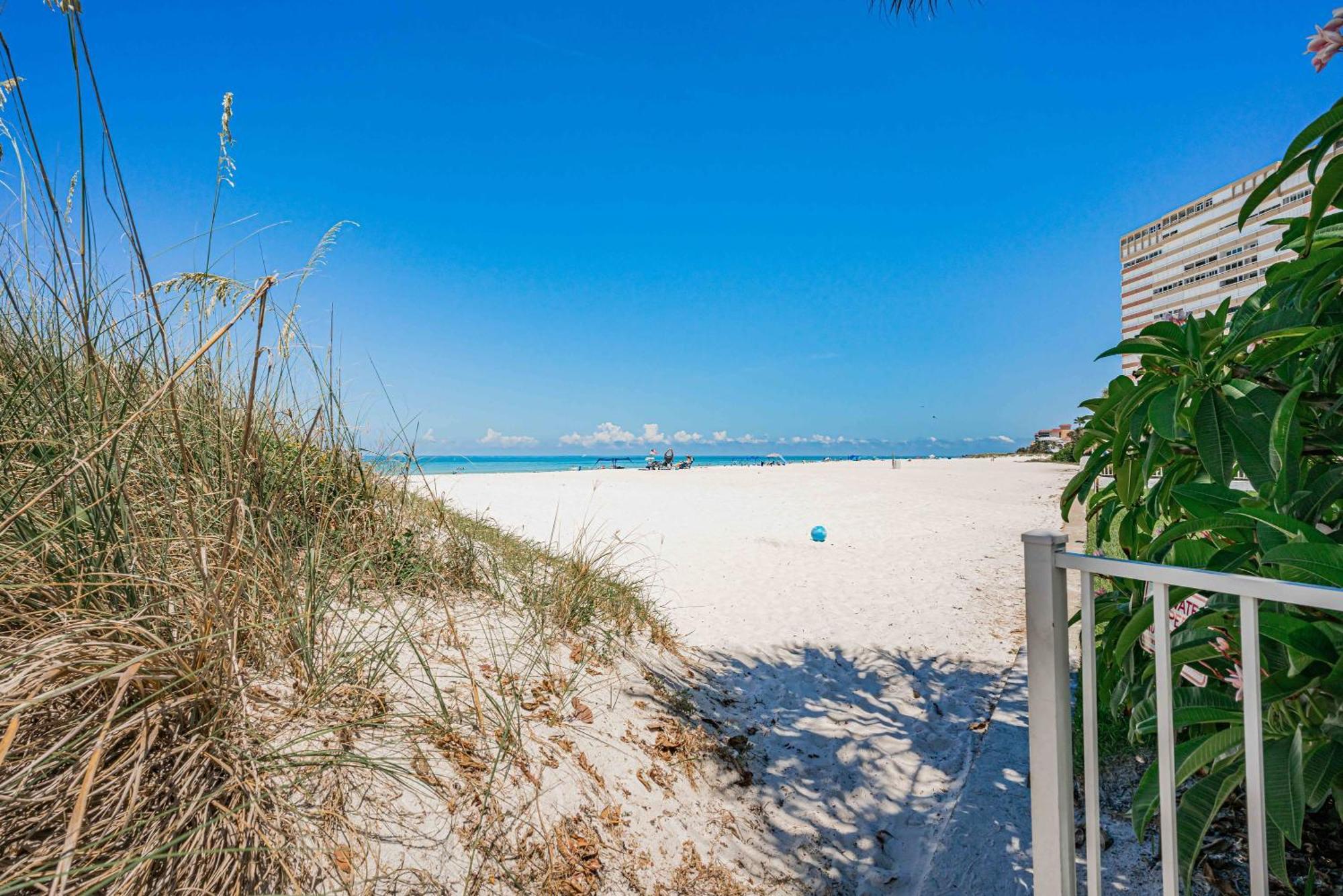 Beachside Retreat W Heated Pool セント・ピート・ビーチ エクステリア 写真